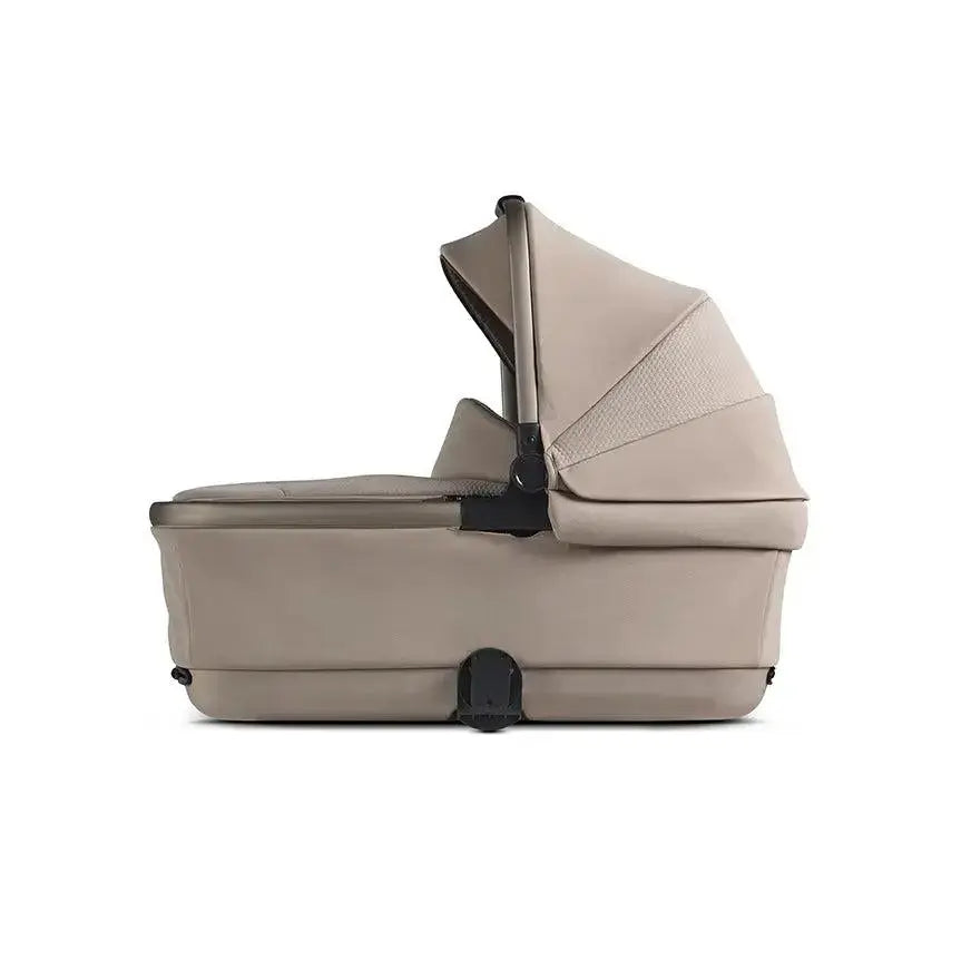 Silver Cross Reef 2 with First Bed Folding Carrycot - Special Edition Frappe