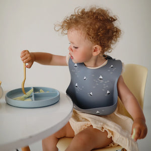 Mushie Silicone Plate - Kiddie Country